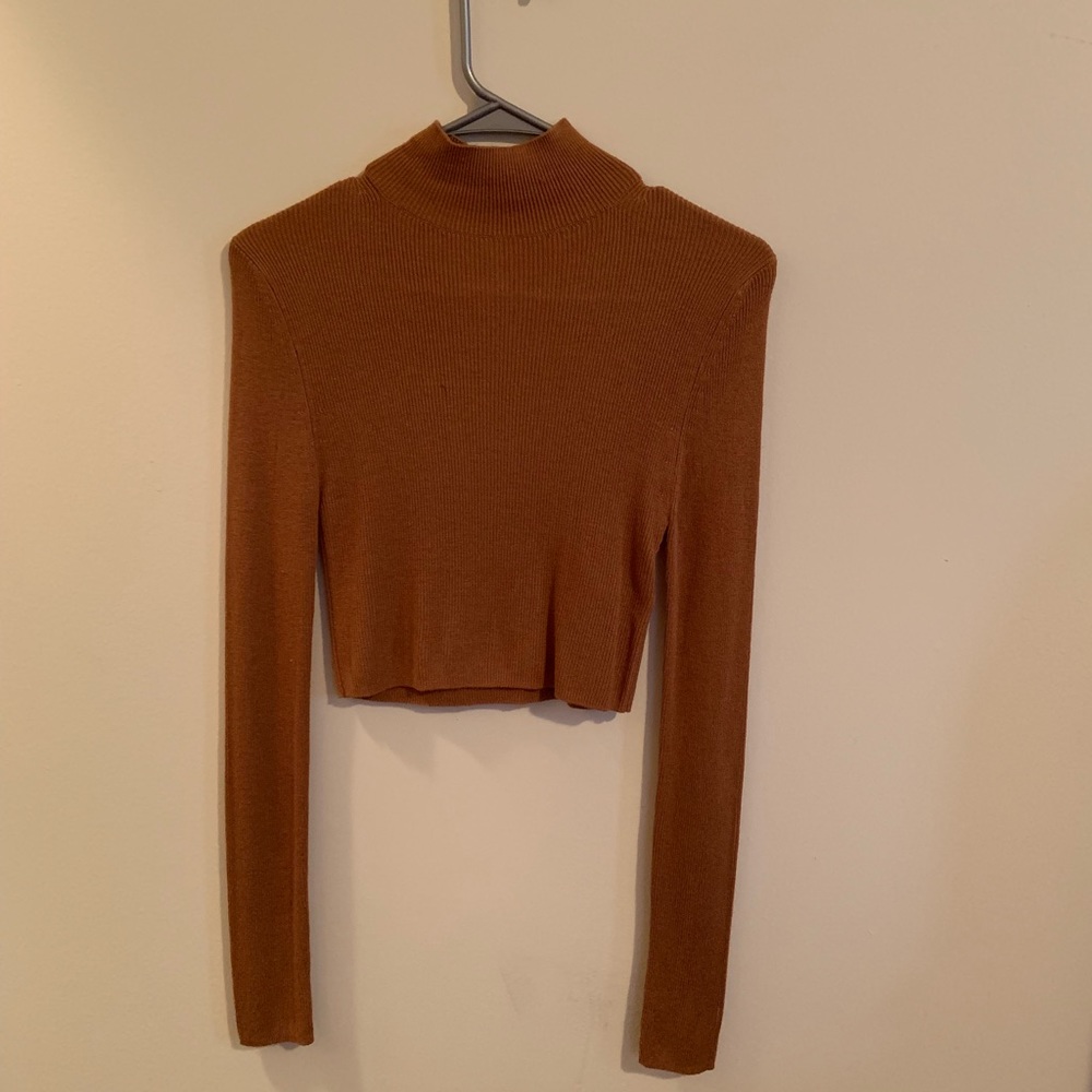 Mock Neck Crop Top